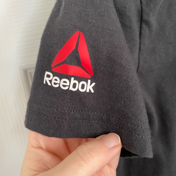 UFC v-neck tee - Reebok - Picture 2 of 6